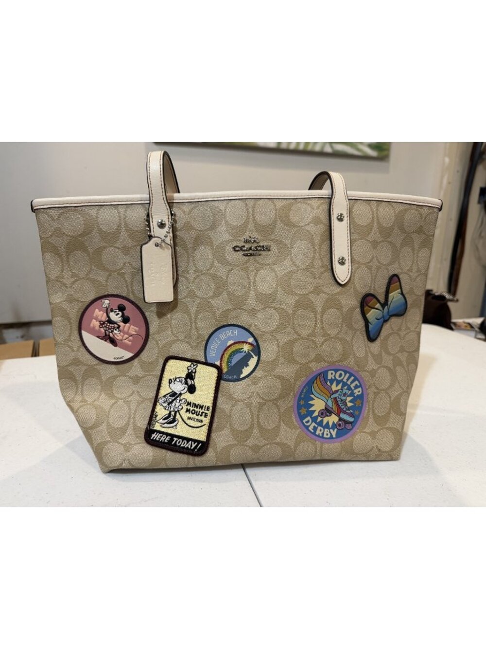 Disney x Coach City Tote Signature Canvas Minnie Mouse Patches Khaki F29358